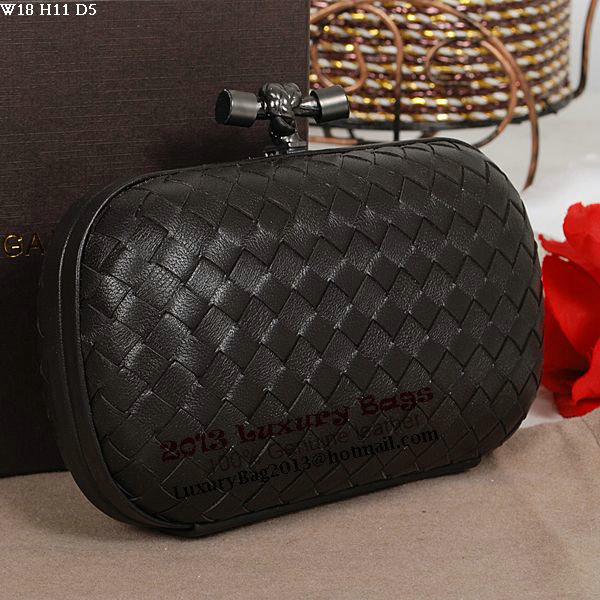 Bottega Veneta Intrecciato Sheepskin Impero Ayers Knot Clutch 11308 Black Bottega Veneta Intrecciato Sheepskin Impero Ayers Knot Clutch 11308 Black