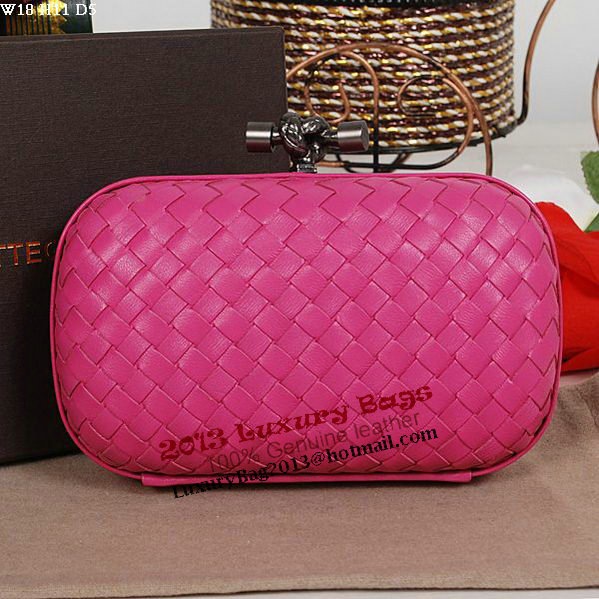 Bottega Veneta Intrecciato Sheepskin Impero Ayers Knot Clutch 11308 Rose Bottega Veneta Intrecciato Sheepskin Impero Ayers Knot Clutch 11308 Rose