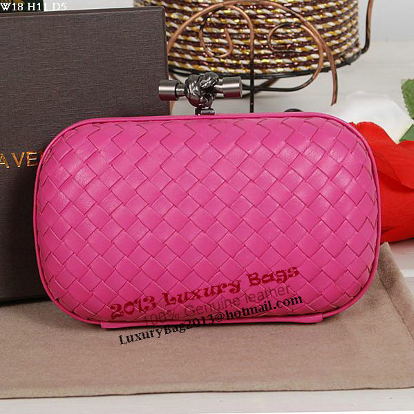 Bottega Veneta Intrecciato Sheepskin Impero Ayers Knot Clutch 11308 Rose Bottega Veneta Intrecciato Sheepskin Impero Ayers Knot Clutch 11308 Rose