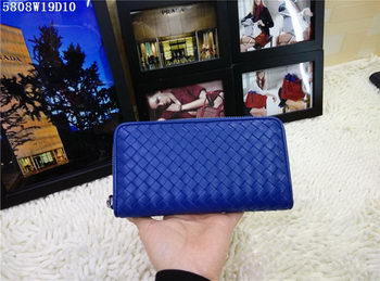 Bottega Veneta Intrecciato Nappa Zip Around Wallet BV5808 Blue Bottega Veneta Intrecciato Nappa Zip Around Wallet BV5808 Blue