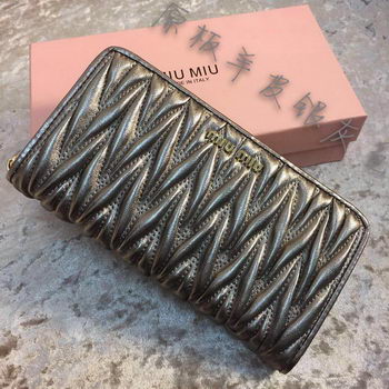 miu miu Matelasse Nappa Leather Wallet MM30150 Grey miu miu Matelasse Nappa Leather Wallet MM30150 Grey