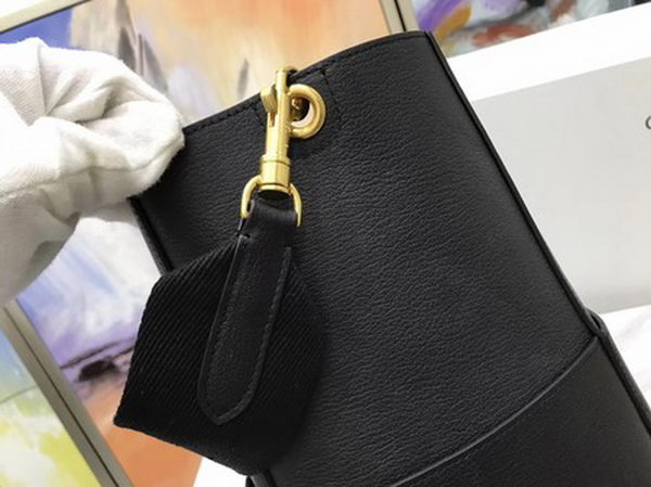 CELINE Sangle Seau Bag in Calfskin Leather C3369 Black CELINE Sangle Seau Bag in Calfskin Leather C3369 Black