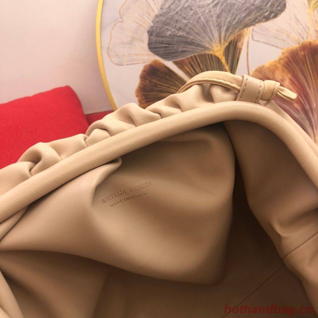 Bottega Veneta Nappa lambskin soft Shoulder Bag 9722 Nude Bottega Veneta Nappa lambskin soft Shoulder Bag 9722 Nude