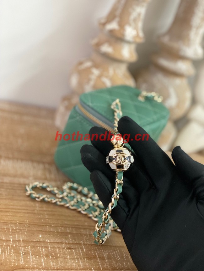 SMALL VANITY WITH CHAIN Lambskin & Gold-Tone Metal 81241 green