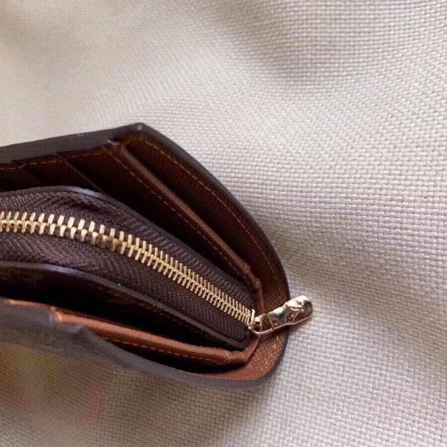 Louis Vuitton Monogram Canvas Wallet 60235 Louis Vuitton Monogram Canvas Wallet 60235