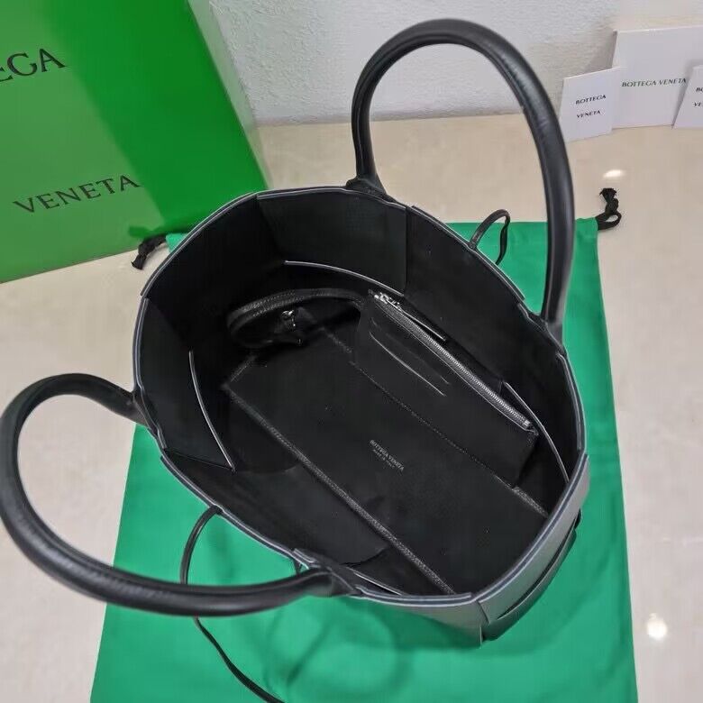 Bottega Veneta Medium Arco Intreccio grained Leather Tote Bag 9892 Black Bottega Veneta Medium Arco Intreccio grained Leather Tote Bag 9892 Black