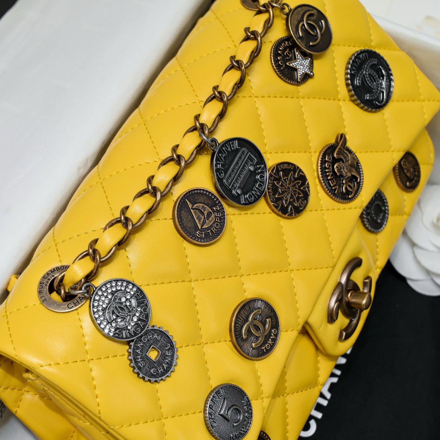 Chanel 2.55 Series Flap Bag Original Sheepskin Leather 92674 Yellow Bronze-Tone Chanel 2.55 Series Flap Bag Original Sheepskin Leather 92674 Yellow Bronze-Tone