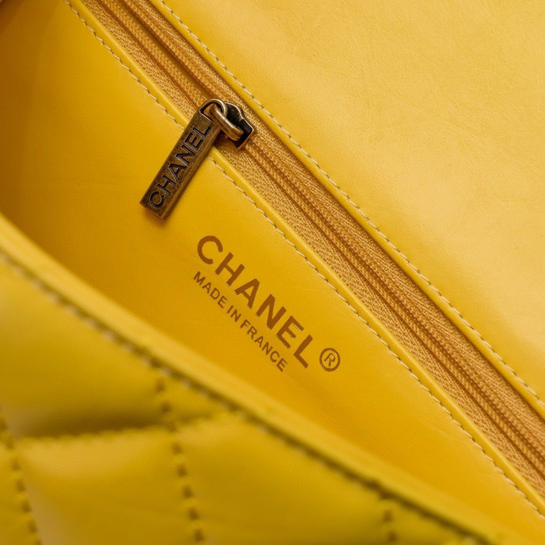 Chanel 2.55 Series Flap Bag Original Sheepskin Leather 92674 Yellow Bronze-Tone Chanel 2.55 Series Flap Bag Original Sheepskin Leather 92674 Yellow Bronze-Tone