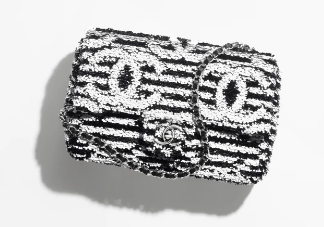 CHANEL SMALL FLAP BAG AS4561 Black & White CHANEL SMALL FLAP BAG AS4561 Black & White