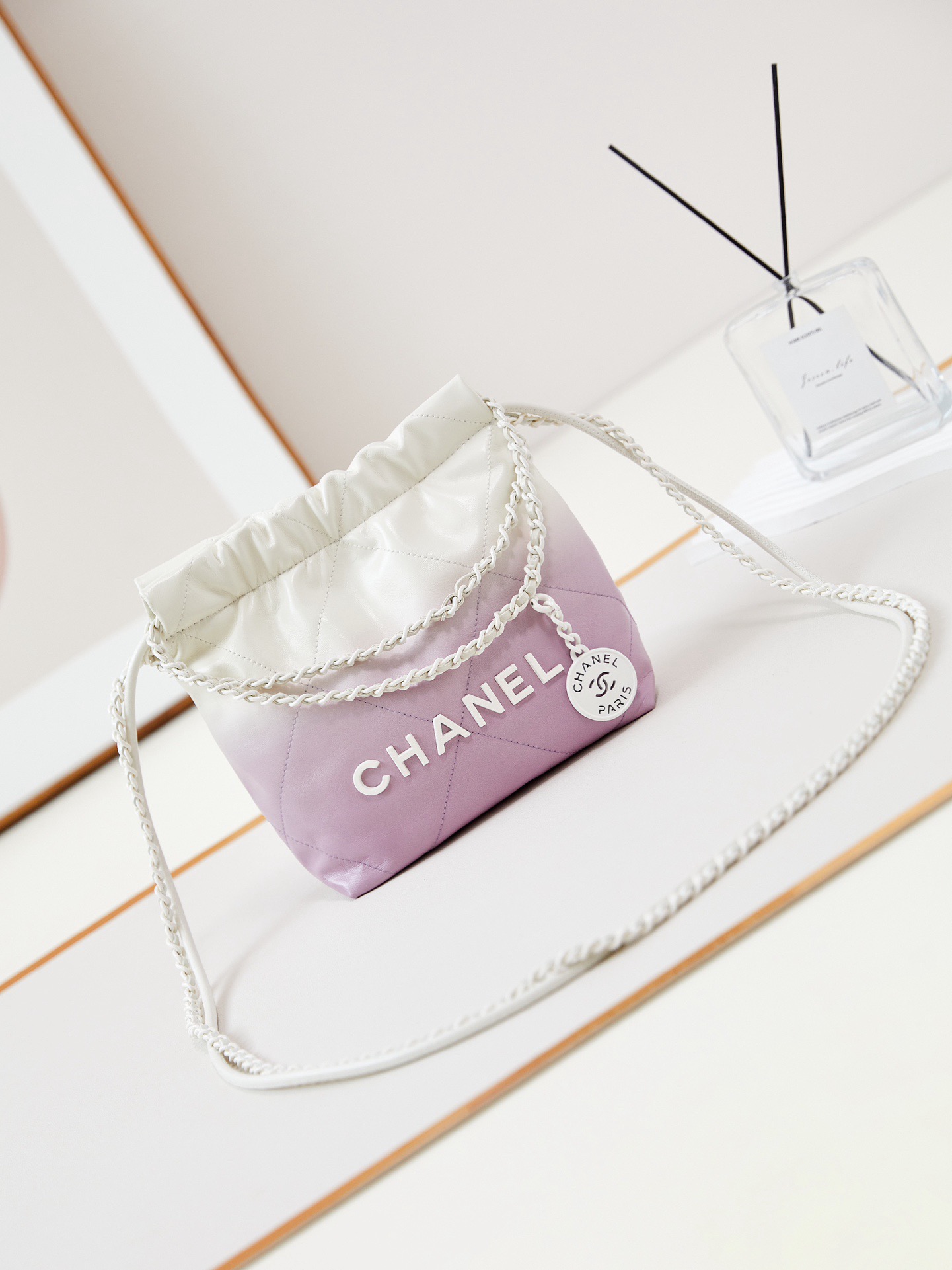 CHANEL 22 MINI HANDBAG AS3980 White & Light purple CHANEL 22 MINI HANDBAG AS3980 White & Light purple