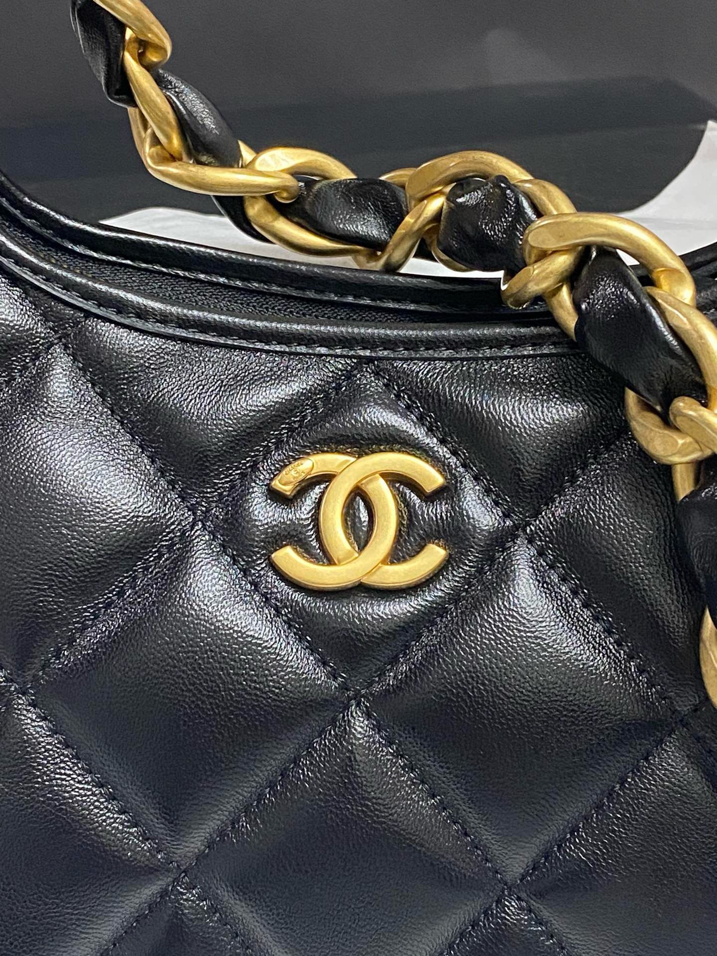 Chanel 24A Original Leather Hobo Bag AS4922 AS4923 Black Chanel 24A Original Leather Hobo Bag AS4922 AS4923 Black