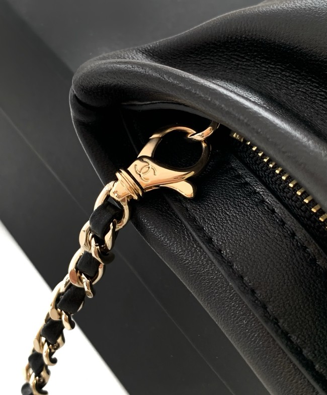 Chanel CLUTCH WITH CHAIN AP4613 black