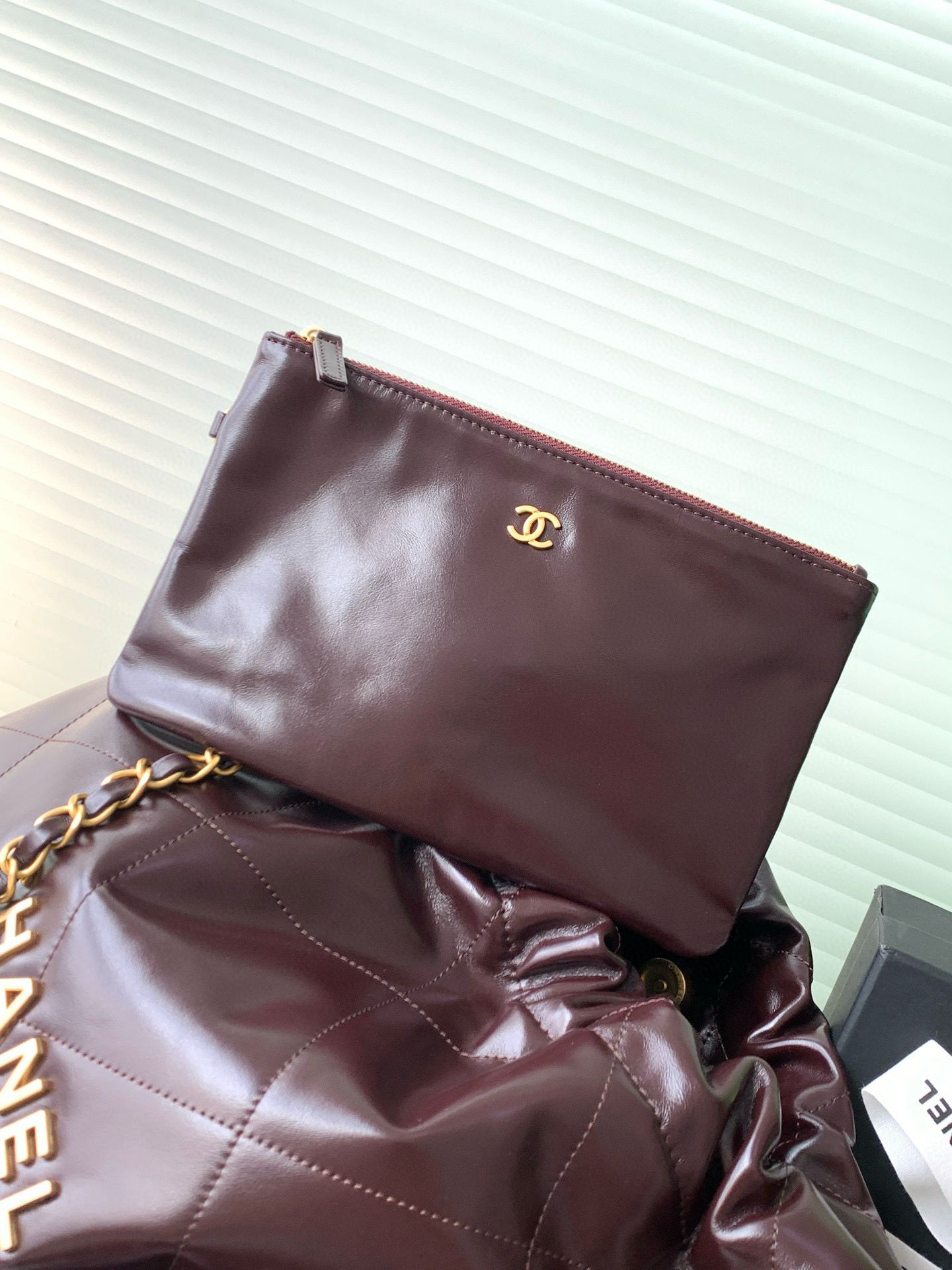 CHANEL 22 MINI HANDBAG AS3260 Dark Brown CHANEL 22 MINI HANDBAG AS3260 Dark Brown
