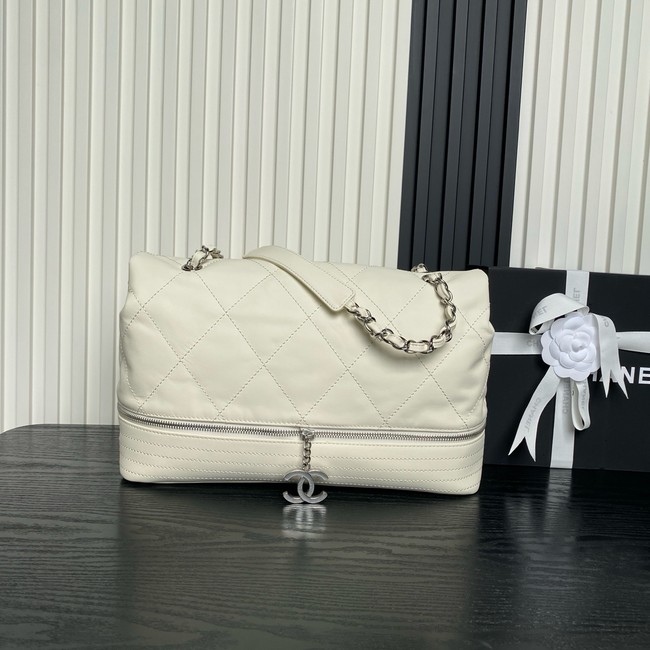 CHANEL Lambskin Shoulder Bags 9902 white