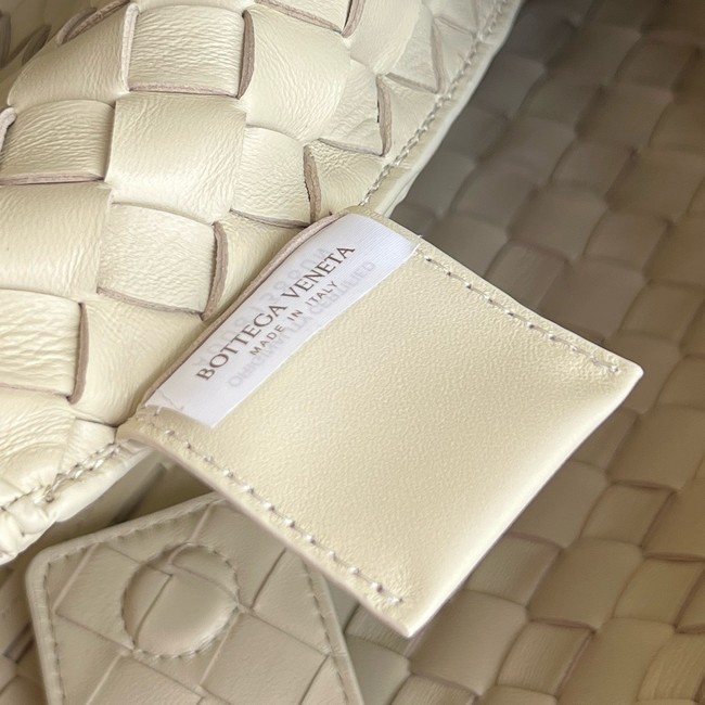 Bottega Veneta Large Campana 844250 Sea salt