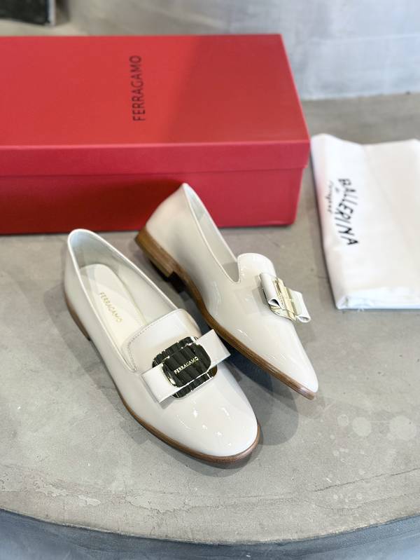 Ferragamo Shoes FMS00091