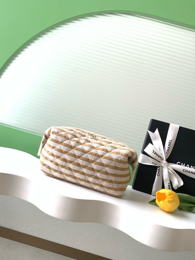 CHANEL Zipped Case AP4990 Beige & Light Beige