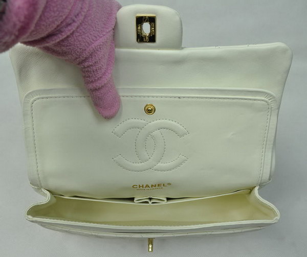 Chanel Classic Flap Bag 1112 Beige Leather Golden Hardware Chanel Classic Flap Bag 1112 Beige Leather Golden Hardware