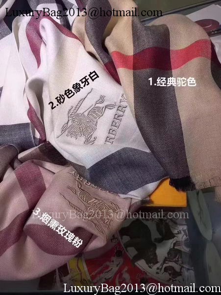 Burberry Cashmere Scarf BUR919768A Burberry Cashmere Scarf BUR919768A