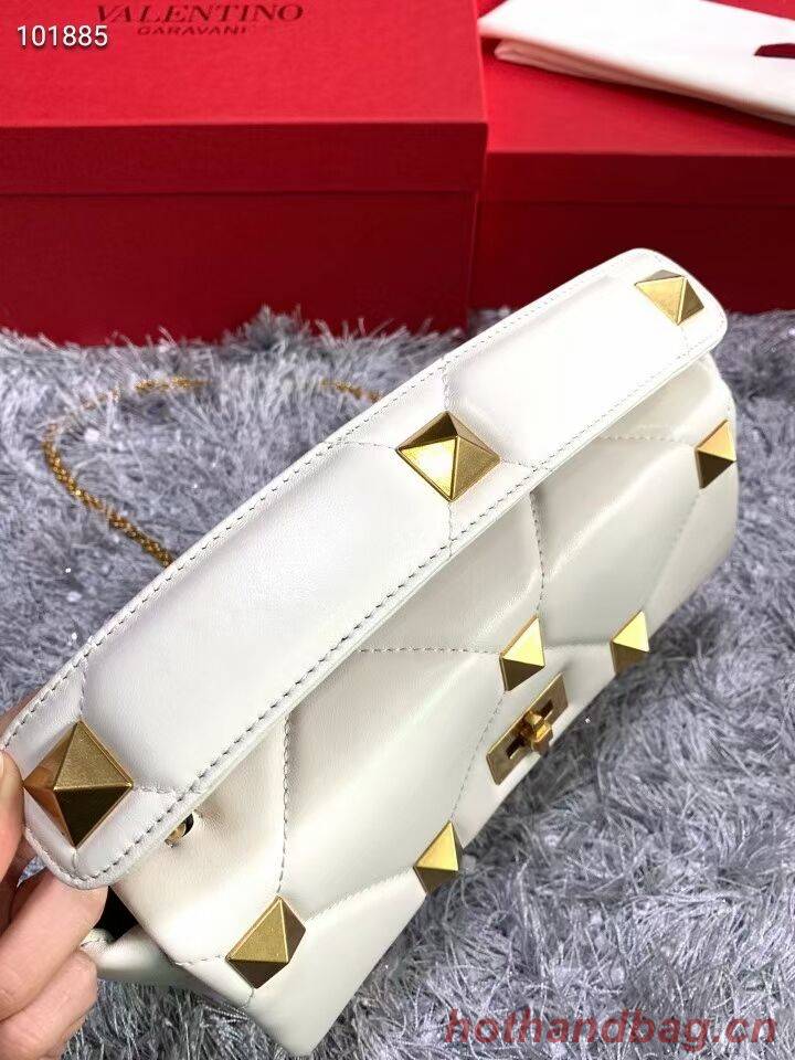 Valentino medium Garavani Roman Stud V2060 white Valentino medium Garavani Roman Stud V2060 white