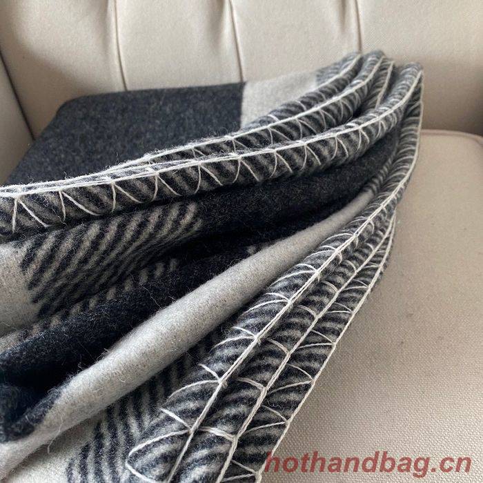 CHANEL Merino Wool Cashmere CC Throw Blanket CHB00005 CHANEL Merino Wool Cashmere CC Throw Blanket CHB00005