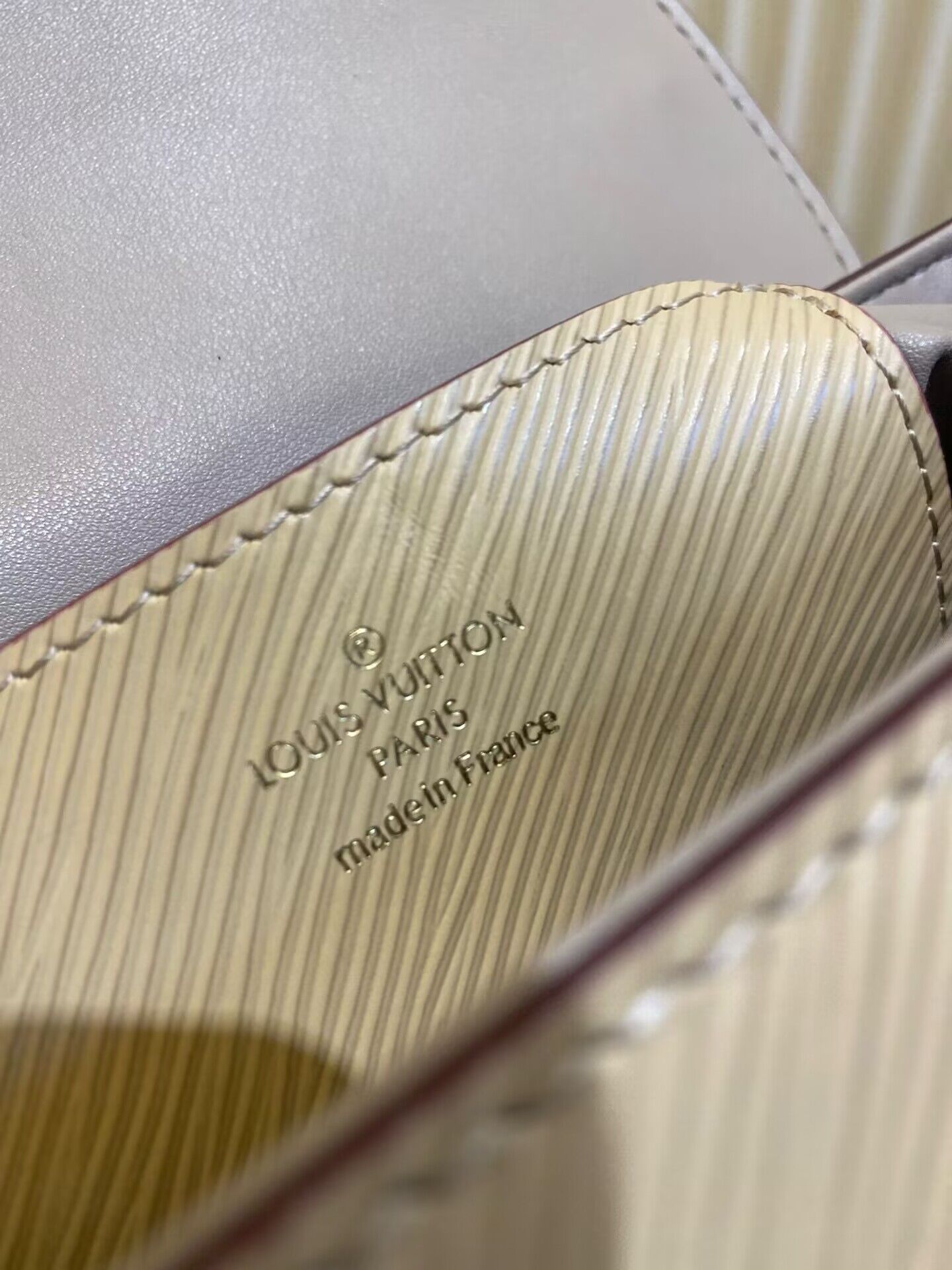 Louis Vuitton Epi Leather Twist PM M21119 Apricot Louis Vuitton Epi Leather Twist PM M21119 Apricot