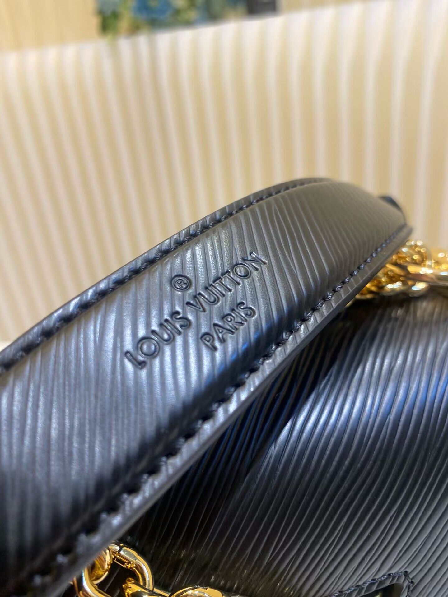 Louis Vuitton Epi Leather Twist PM M21119 Black Gold-Tone Louis Vuitton Epi Leather Twist PM M21119 Black Gold-Tone
