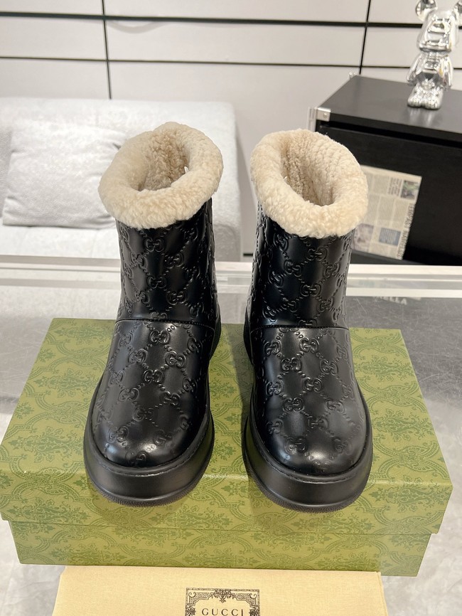 Gucci Womens boot with merino wool lining 857912-3