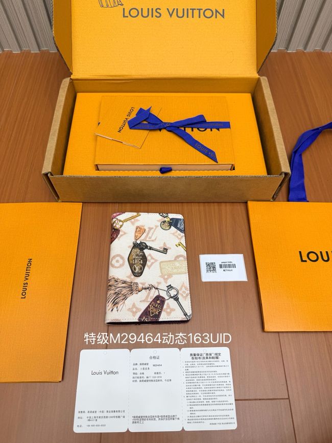 Louis Vuitton Passport Cover M29464