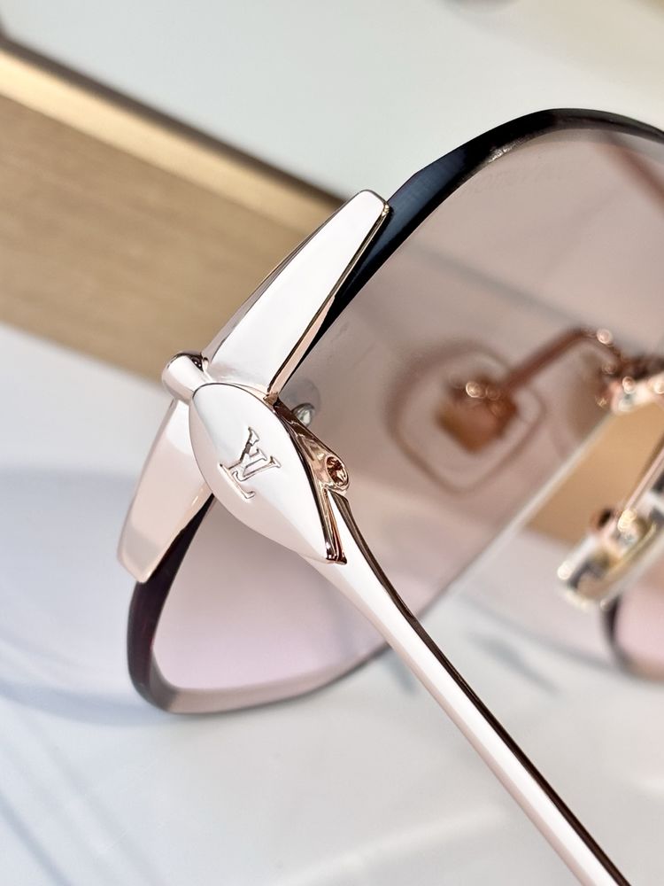 Louis Vuitton Sunglasses LVS00011-2 Louis Vuitton Sunglasses LVS00011-2
