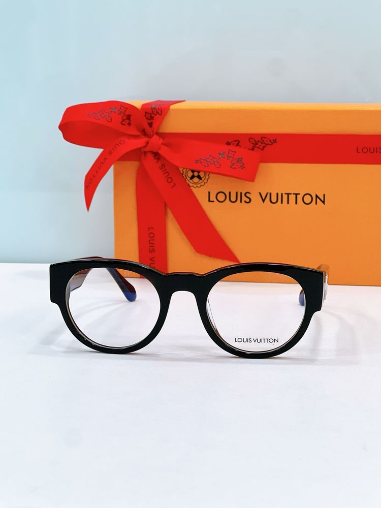 Louis Vuitton Sunglasses LVS00017-1