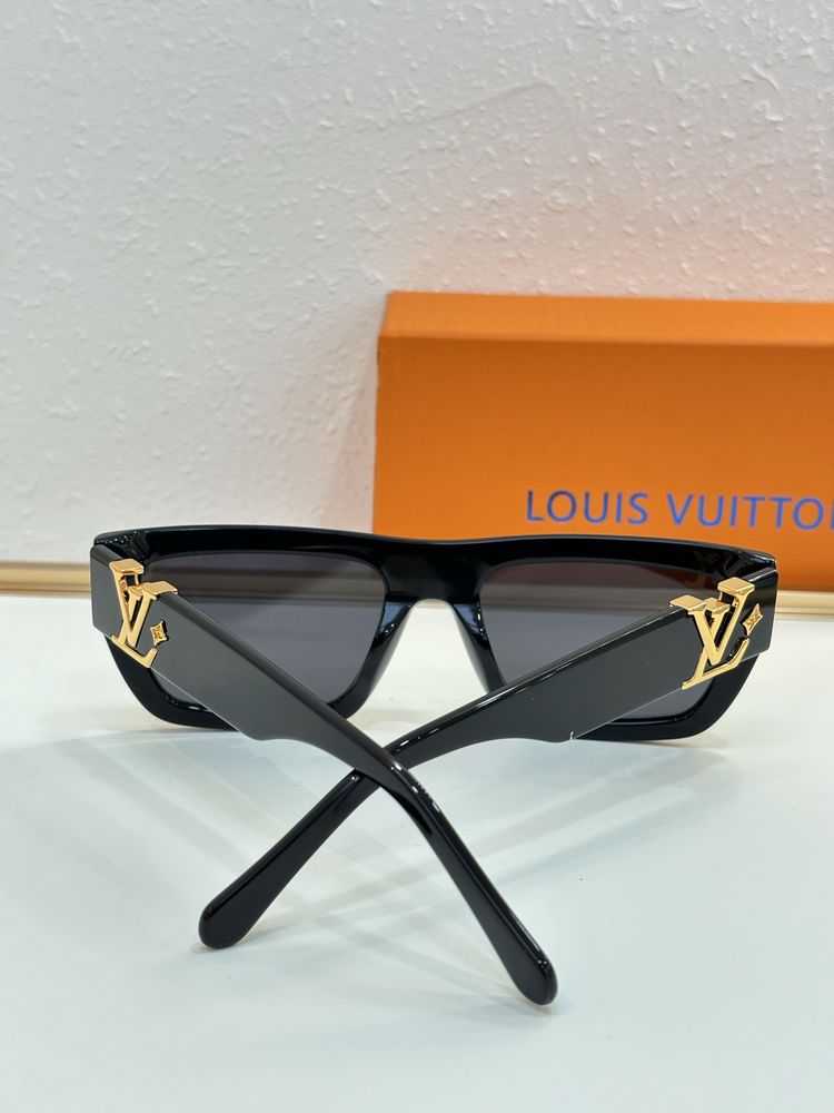 Louis Vuitton Sunglasses LVS00025-1