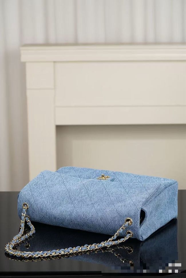 Chanel Maxi Flapbag Denim AS5640 Blue
