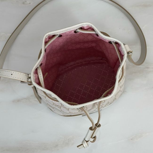 Gucci Mini bucket bag with Gucci plaque 875802 Ivory