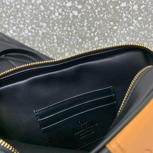 VALENTINO GARAVANI Loco Calf leather bag 0016 black&brown