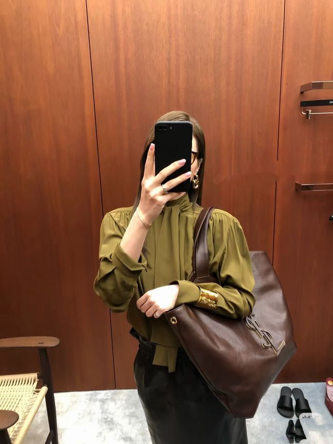 Yves Saint Laurent ICARE Medium 858191 dark brown Yves Saint Laurent ICARE Medium 858191 dark brown