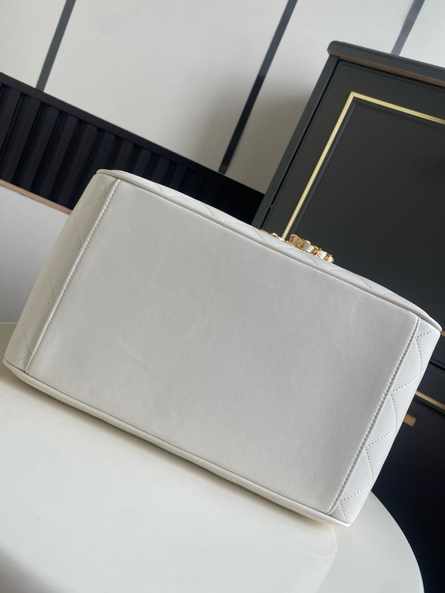 Chanel Small Shopping Bag AS6200 Ivory Chanel Small Shopping Bag AS6200 Ivory