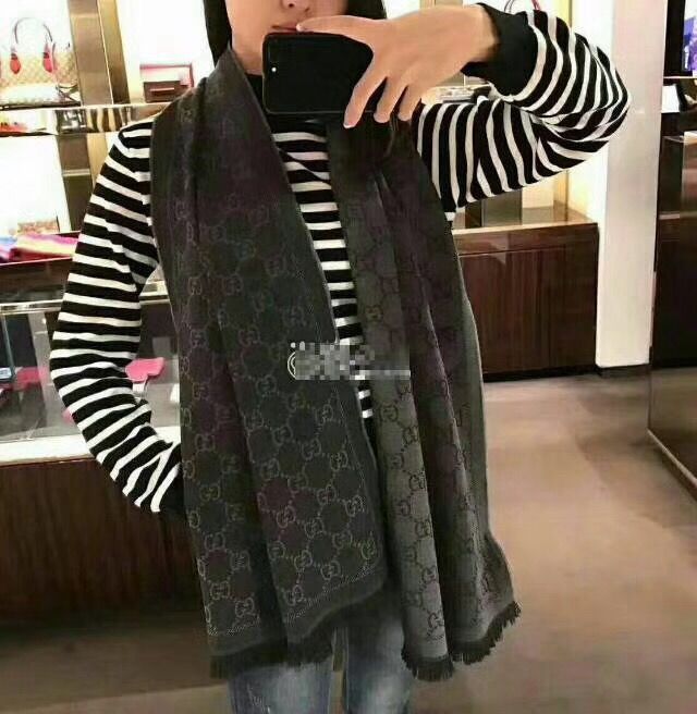 Gucci cashmere scarf 06390-6