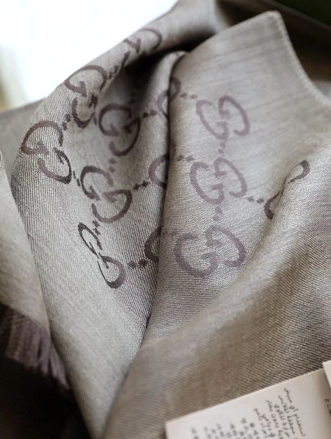 Gucci cashmere scarf 06393-3 Gucci cashmere scarf 06393-3