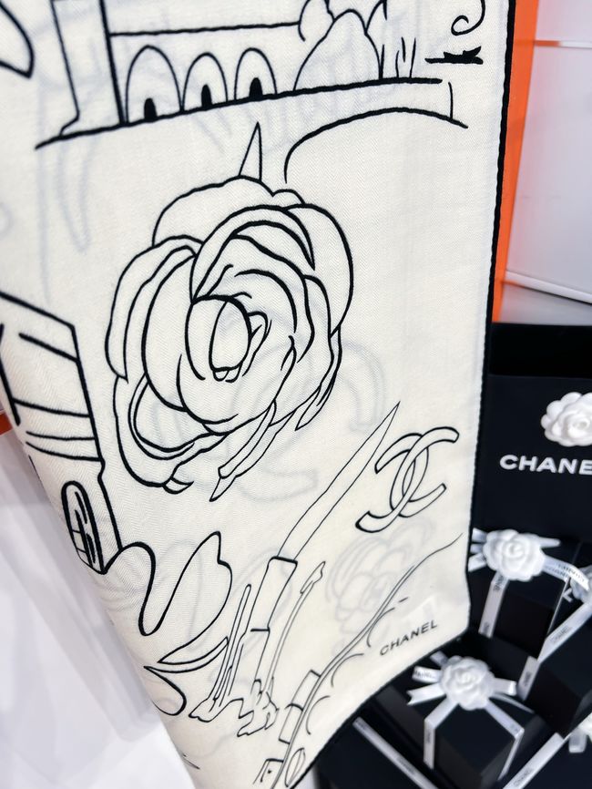 Chanel cashmere scarf B25983-2 Chanel cashmere scarf B25983-2