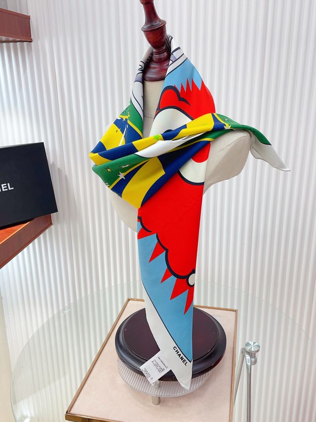 Chanel silk scarf B25982-1