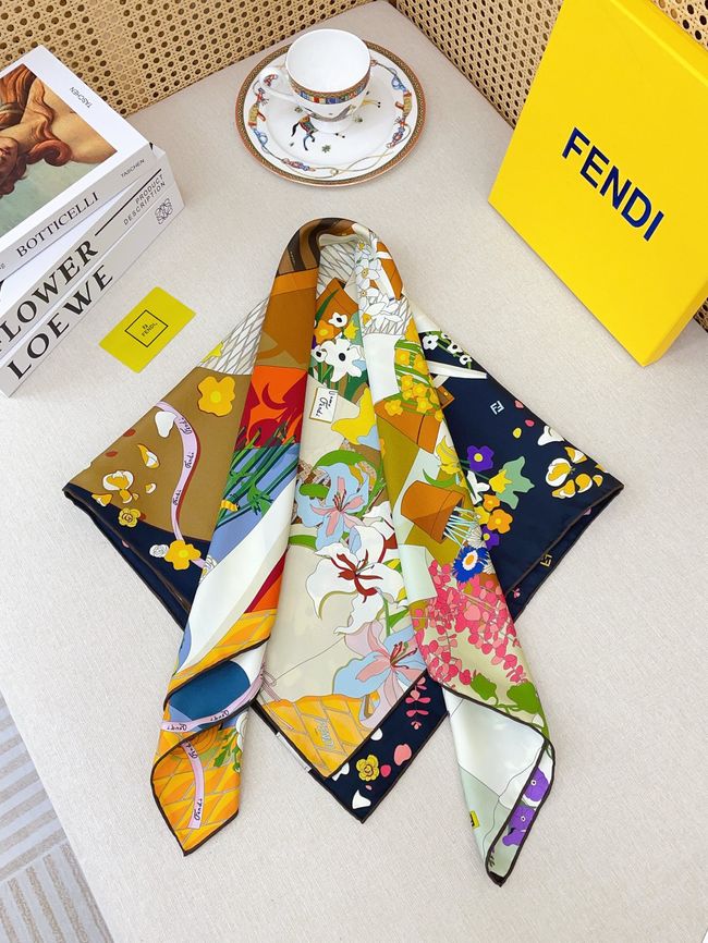 Fendi silk Square 90 06390-2