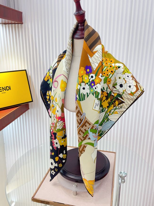 Fendi silk Square 90 06390-2