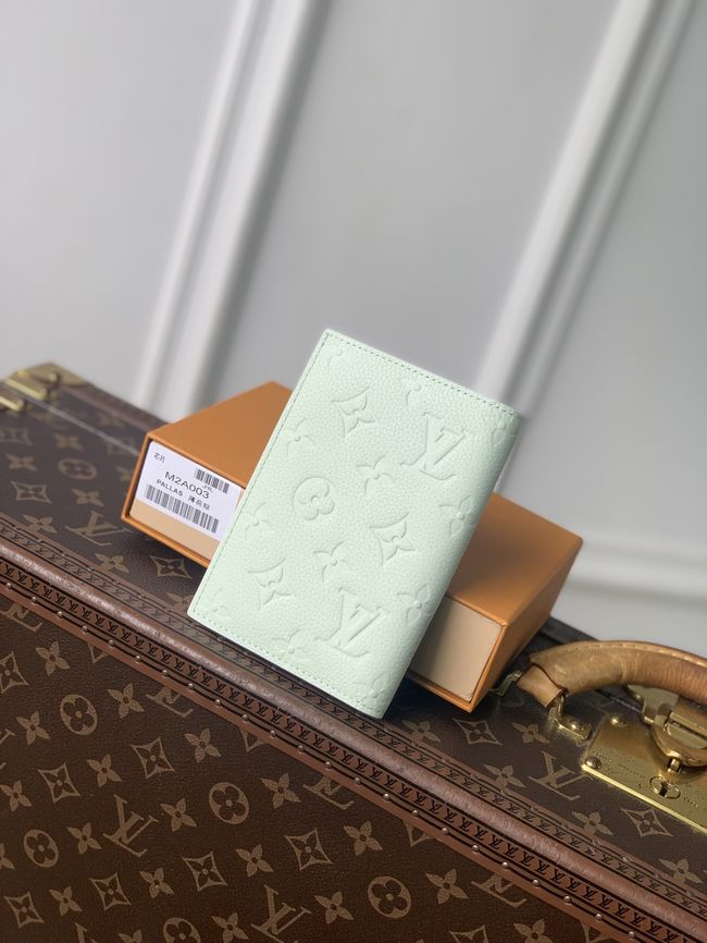 Louis Vuitton Passport Cover M2A003 Minty