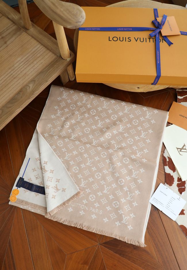 Louis Vuitton New Forevergram Scarf M9A253-3