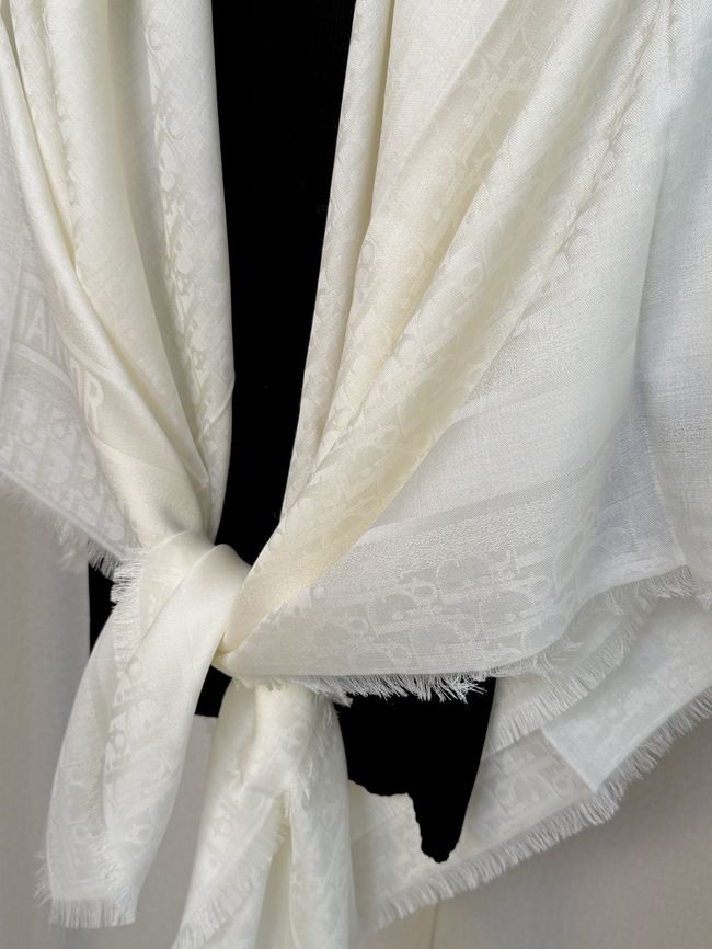 Dior Oblique Shawl Wool and Silk Jacquard I1058-6 Dior Oblique Shawl Wool and Silk Jacquard I1058-6