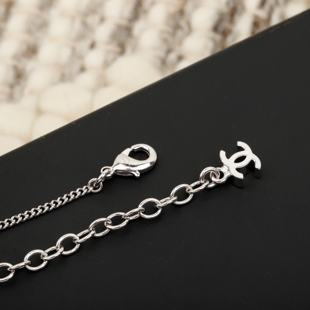 Chanel Necklace EE10019 Chanel Necklace EE10019