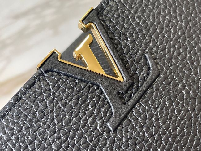Louis Vuitton Capucines BB M24978 black