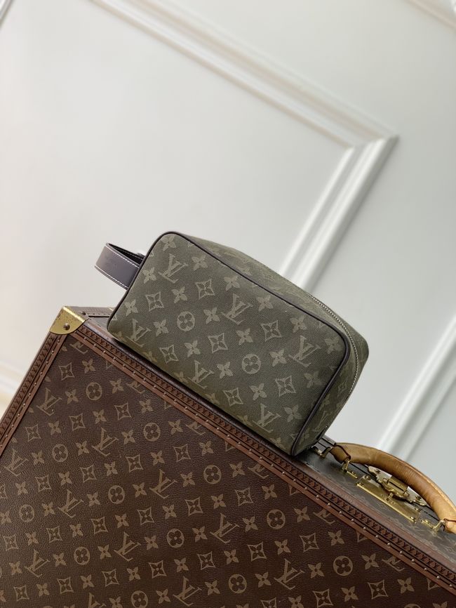 Louis Vuitton Locker Dopp Kit M2A666 Khaki Green Louis Vuitton Locker Dopp Kit M2A666 Khaki Green