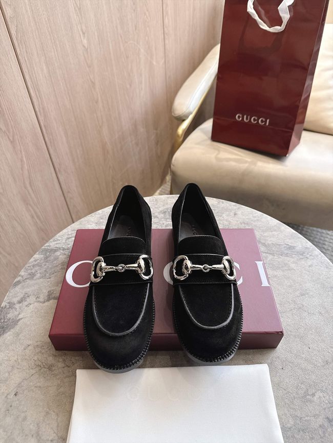 Gucci Womens Boulevard loafer 876289-5
